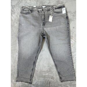 Good American Straight Leg Jeans in Light Gray Wash
